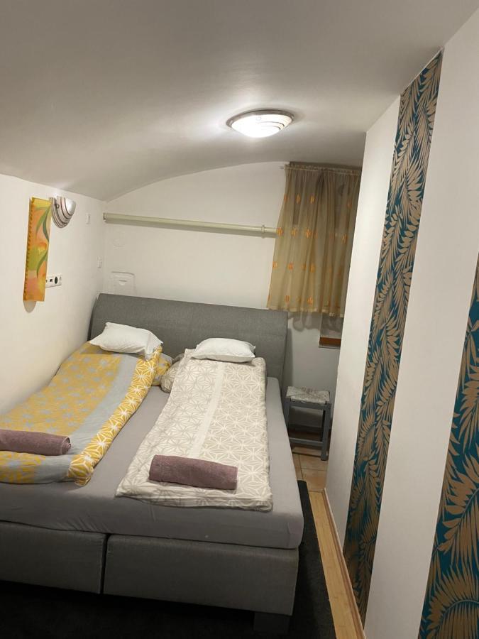 Centrum Wellness Hostel Ντέμπρετσεν Εξωτερικό φωτογραφία