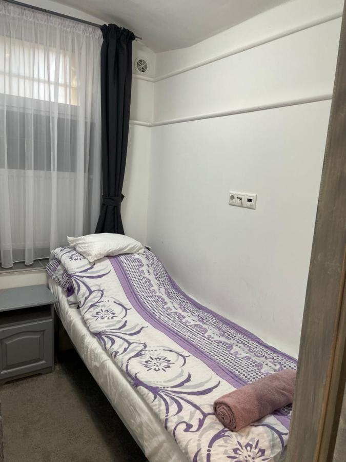 Centrum Wellness Hostel Ντέμπρετσεν Εξωτερικό φωτογραφία
